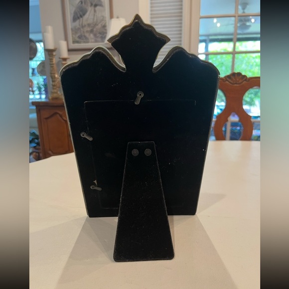 Vintage style Floral Etched mirrored Glass ornate Picture Frame. So pretty! - Picture 3 of 7